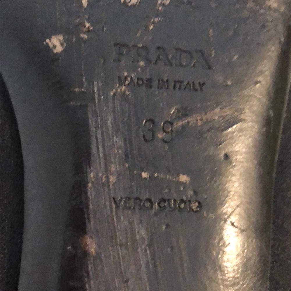 Prada Shoes! - Picture 5 of 8